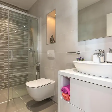 2 Bedroom Stunning In Medici * Kutleša