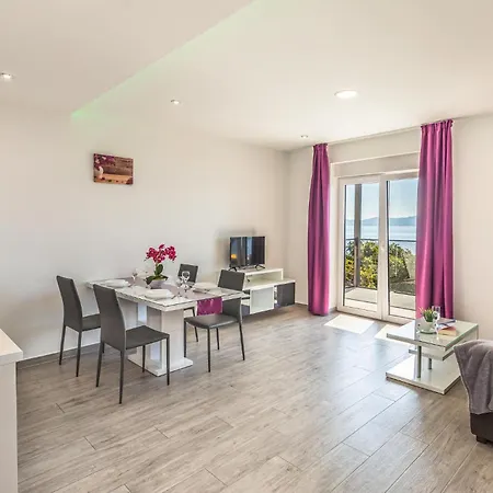 2 Bedroom Stunning In Medici 公寓 *