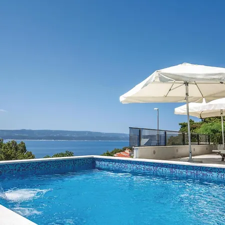 2 Bedroom Stunning In Medici 아파트